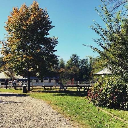 Agriturismo La Fornace Centro Ippico Como Eksteriør billede
