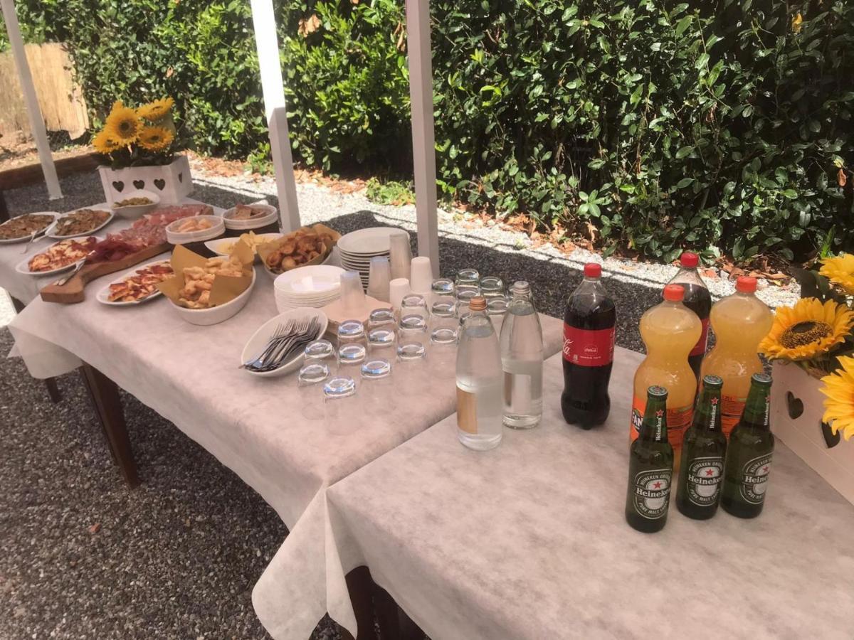Agriturismo La Fornace Centro Ippico Como Eksteriør billede