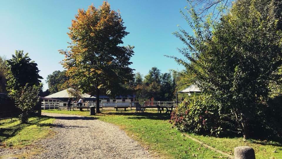 Agriturismo La Fornace Centro Ippico Como Eksteriør billede