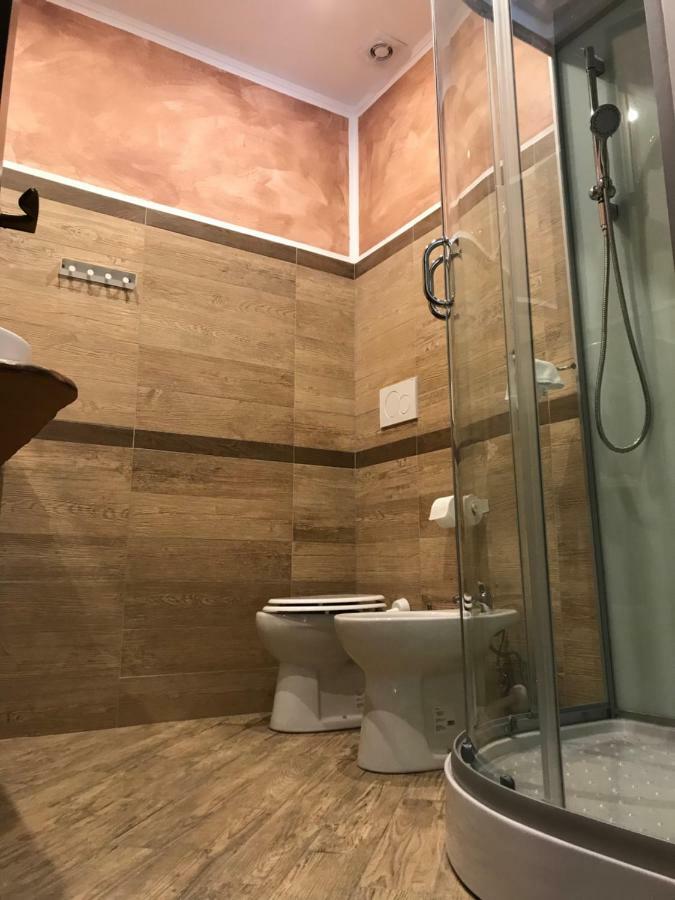 Agriturismo La Fornace Centro Ippico Como Eksteriør billede